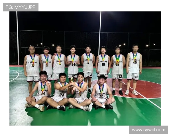 以篮球为中心探讨团队合作精神和竞技魅力的全面深度解析文章精彩 以篮球为中心探讨团队合作精神和竞技魅力的全面深度解析文章精彩