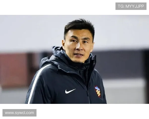 李玮锋:从绿茵场上的铁血后卫到足坛教练的转型之路 李玮锋:从绿茵场上的铁血后卫到足坛教练的转型之路