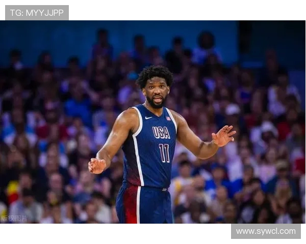 乔尔恩比德如何在NBA赛场上展现统治力与领导才能的精彩历程 乔尔恩比德如何在NBA赛场上展现统治力与领导才能的精彩历程